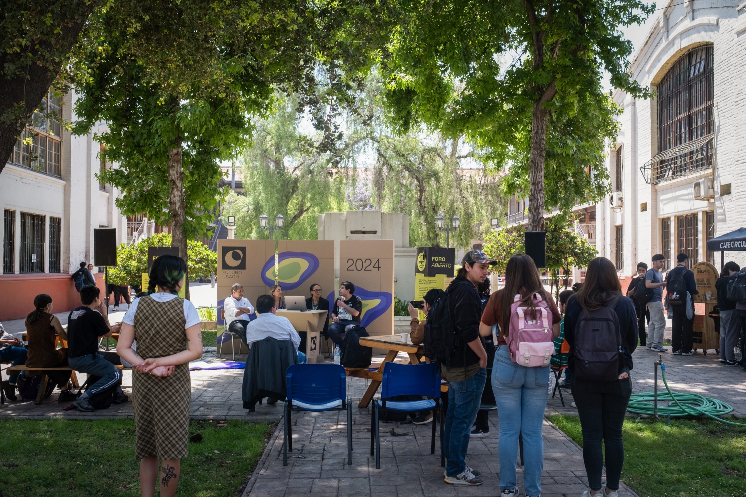 Panel del Foro Abierto FUTURO Usach 2024 sobre drogas y reducción de daños